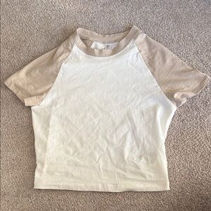 H&M White and Tan Cropped Raglan T-Shirt